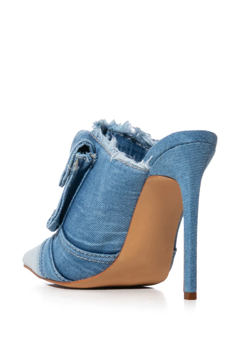 AZALEA WANG FREEDOM CLOSED TOE MULE IN DENIM