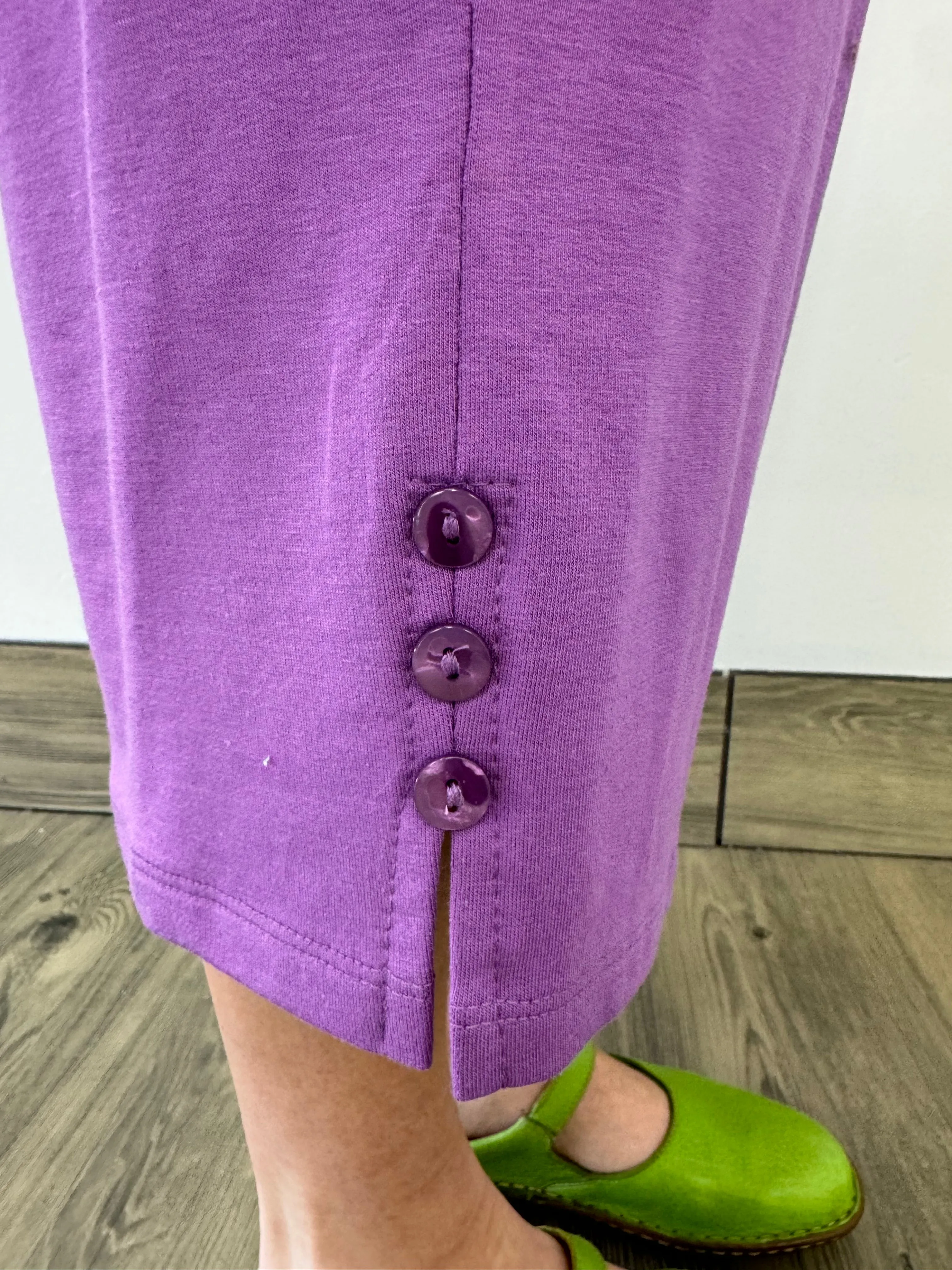 Iris Bamboo Terry Capri with Button Detail