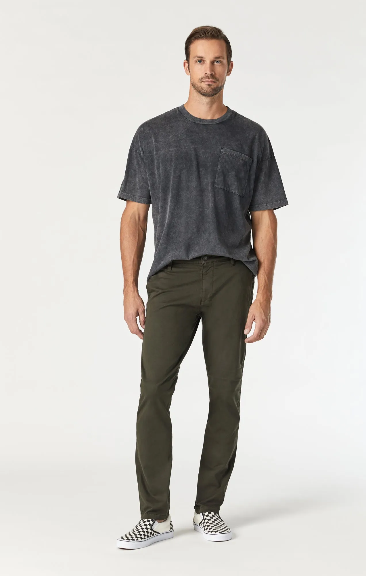 JOHNNY SLIM LEG CHINO PANTS IN DARK GREEN TWILL