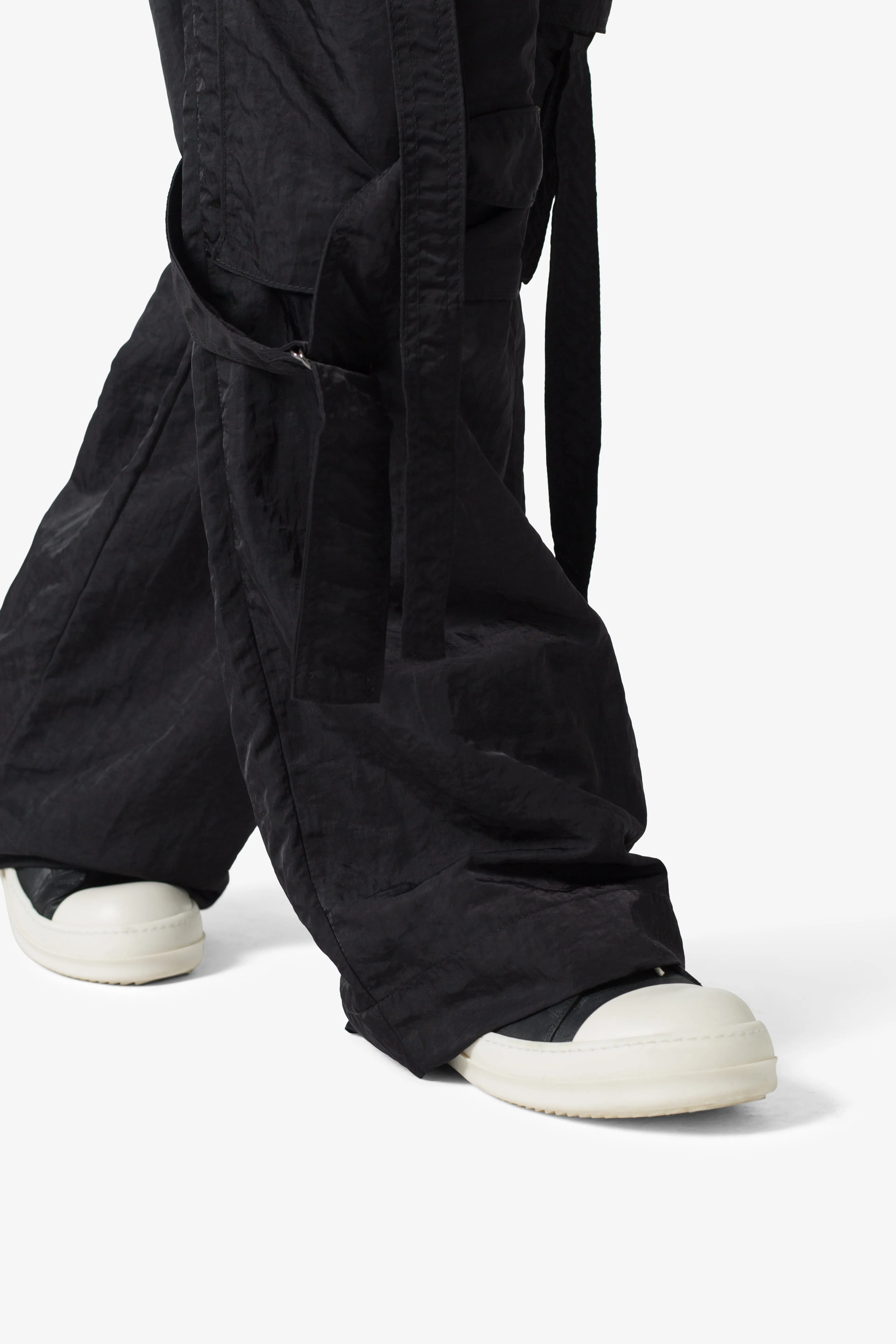 Ultra Baggy Strap Cargo Pants - Black