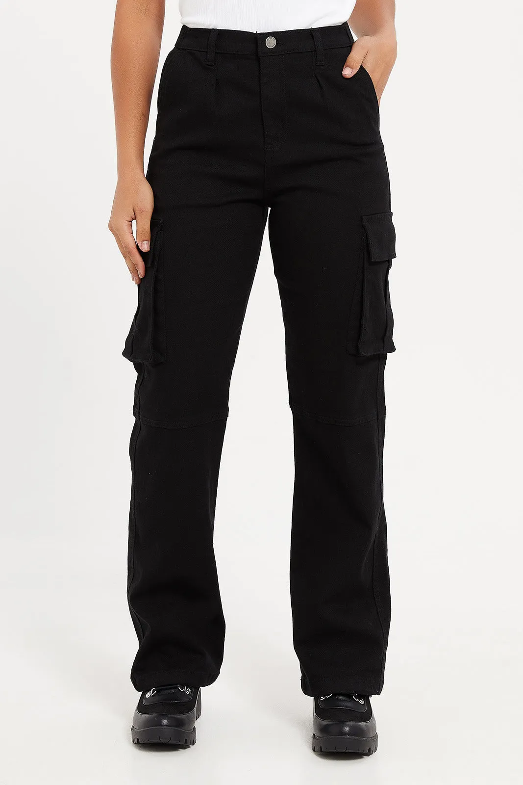 Women Black Bottom Elasticated Cargo Pants